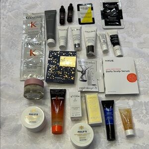 Lot of 23 deluxe and foil samples.